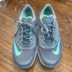 Nike Fit Sole size 9